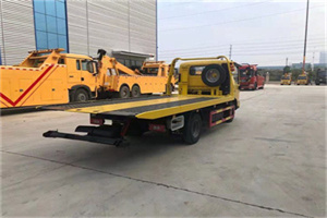 怀北非事故拖车