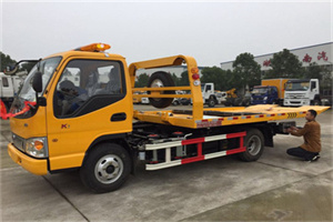 怀北哪里有拖车服务